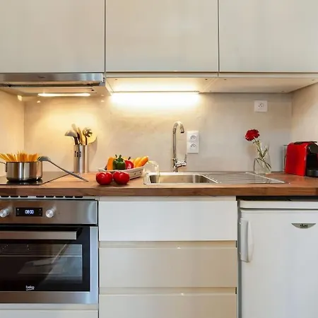 Cosy Studio With Free Parking Close To The Center